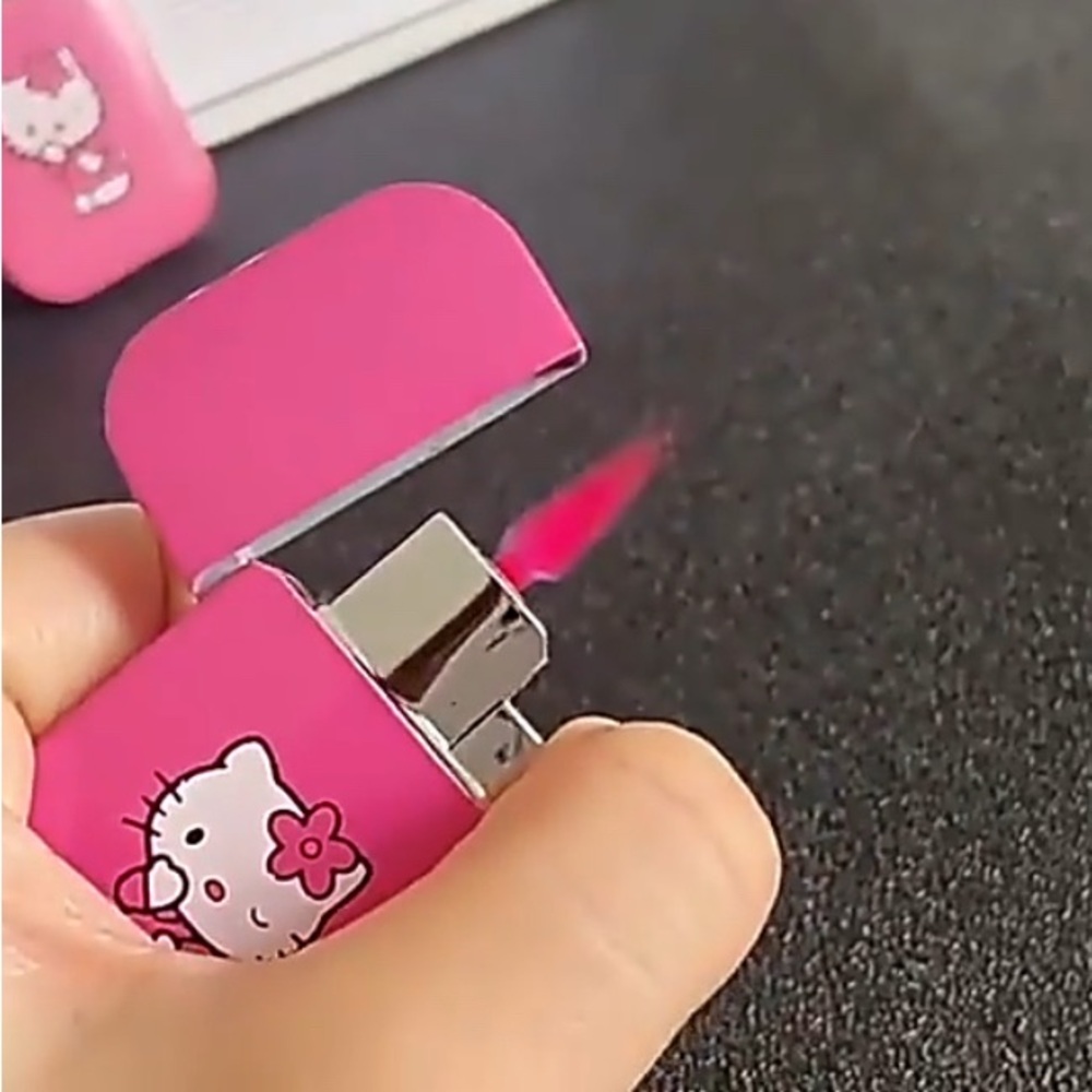 Hello Kitty Pink Flame Lighter